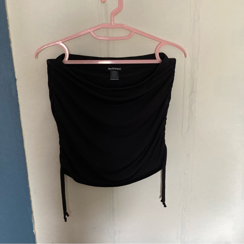 Wearever black mini skirt ruching on both sides lightweight early 2000’s Sz lg